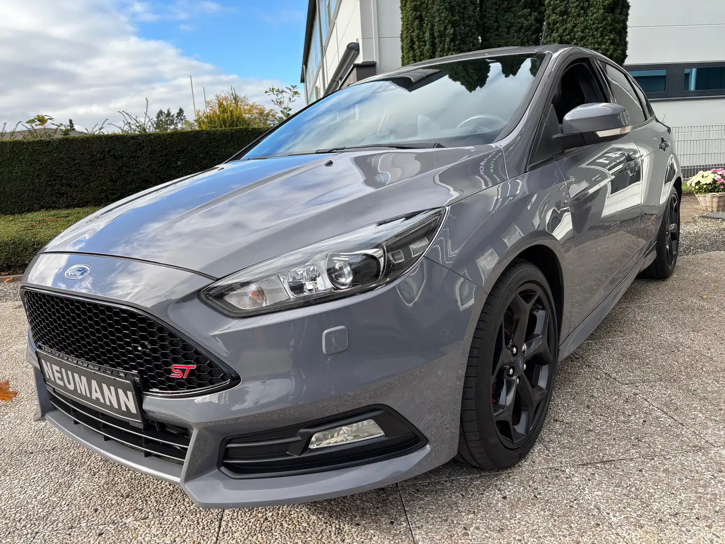 Ford Focus ST Gris - 2