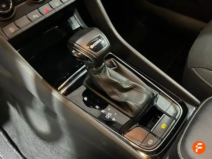 Škoda Karoq 2024, foto 14