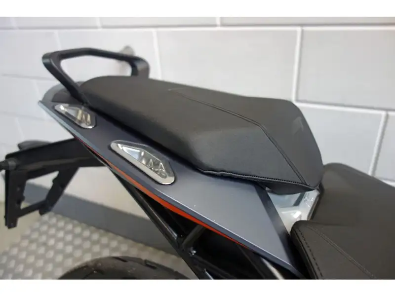 KTM 1290 Super Duke GT - foto 7