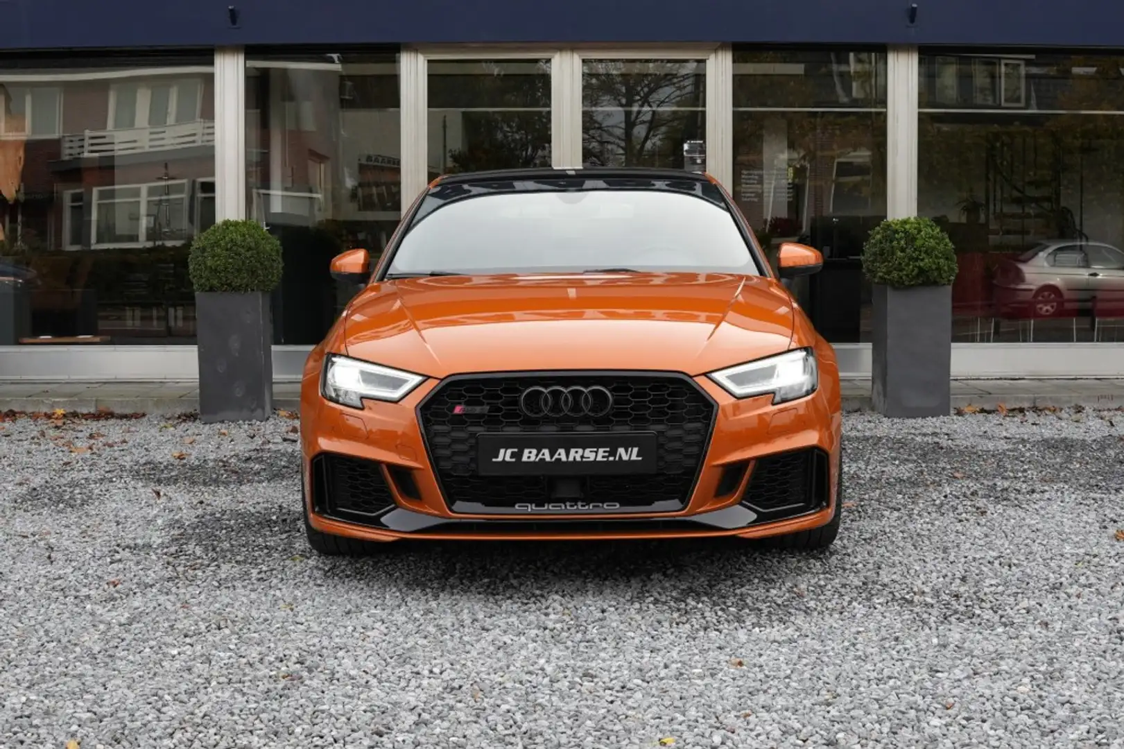 Audi RS3 Audi Exclusive Samoa Orange keramische remmen pano Orange - 2