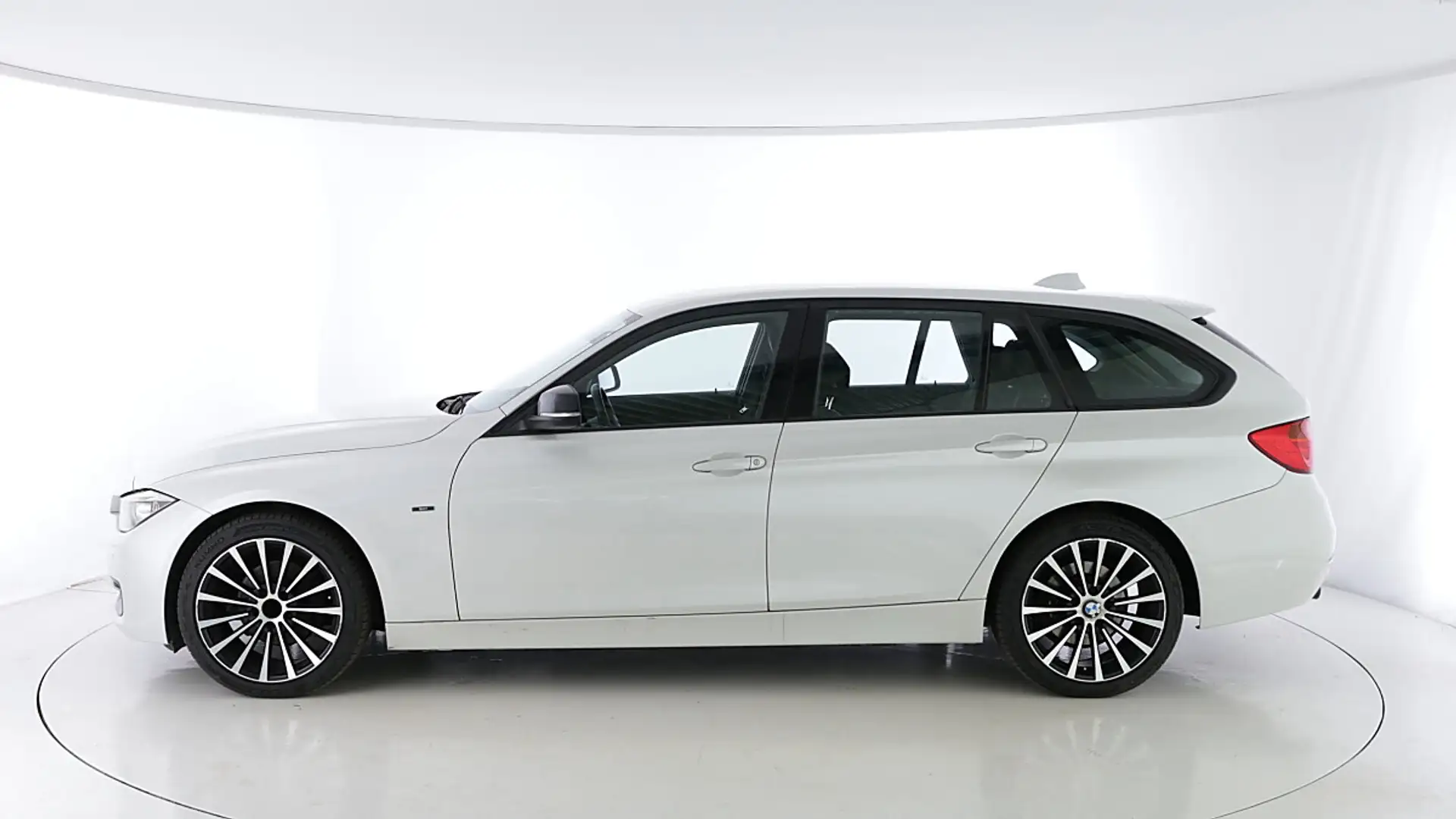 BMW 318 d Touring Österreich-Paket Weiß - 2