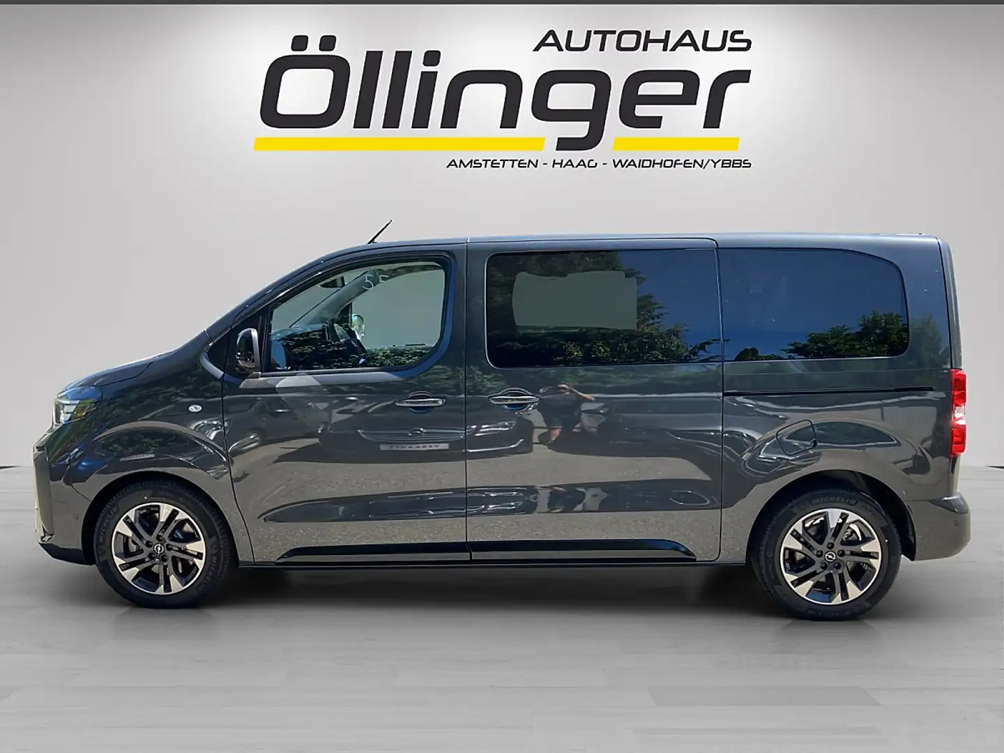 Opel Zafira 2,2 Diesel L Edition Aut. + tolle Extras PROMPT!! Grau - 2