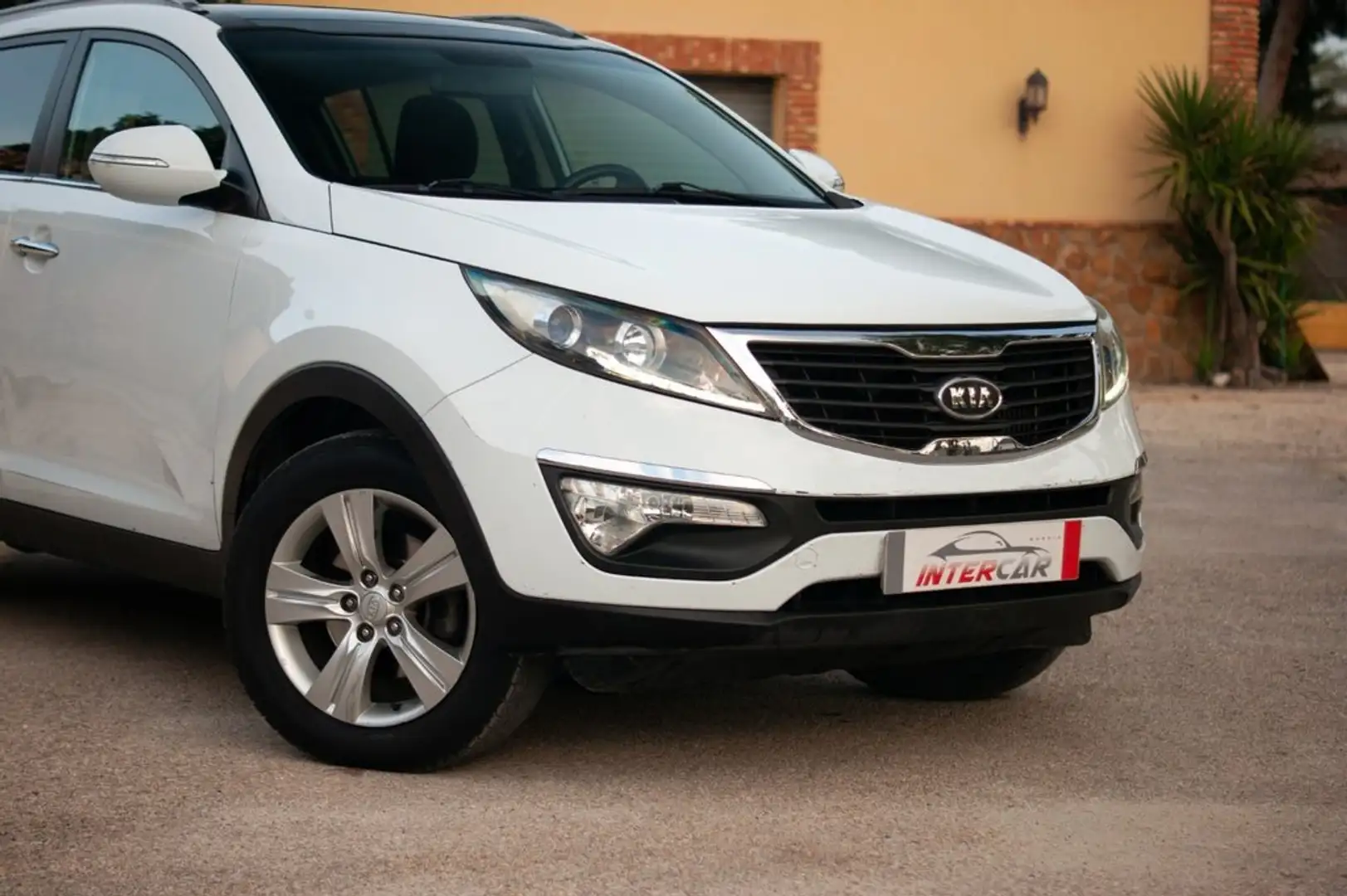 Kia Sportage 1.7 CRDI VGT Drive 4x2 Blanc - 2