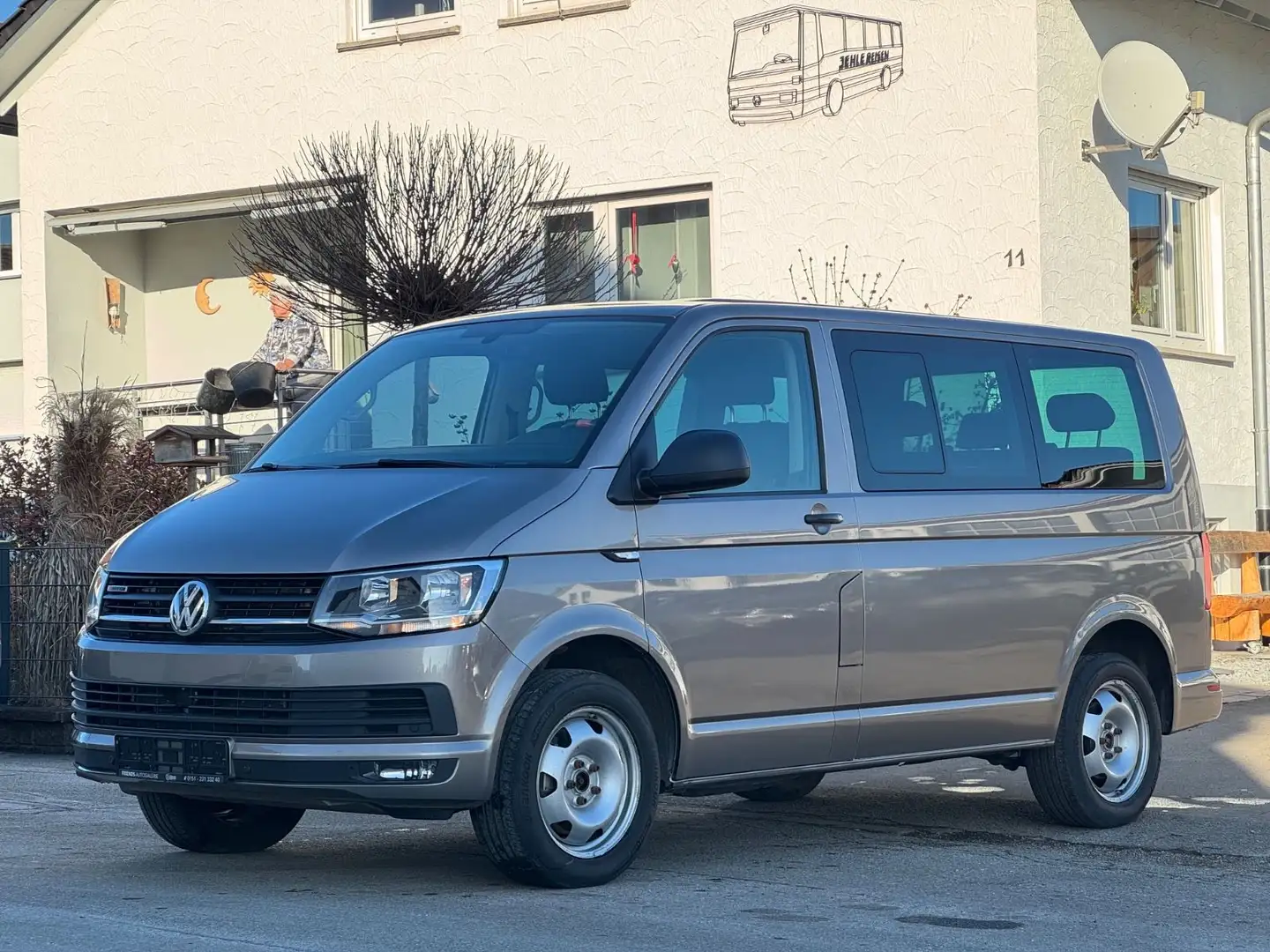 Volkswagen T6 Multivan *ALLRAD*4MOTION*ACC*CAM*AHK*NAVI*SZH* Beige - 1