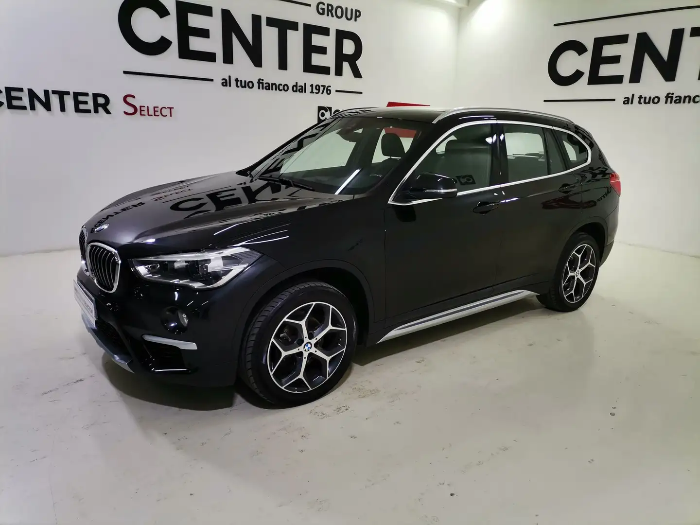 BMW X1 X1 sDrive16d xLine - PROMO FINANZIAMENTO Schwarz - 1