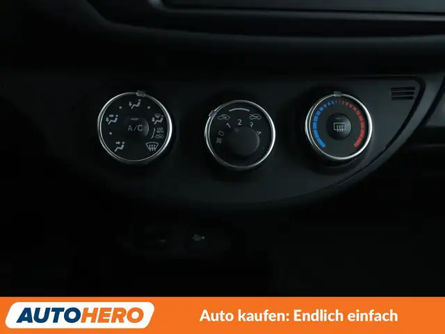 Toyota Yaris view 22
