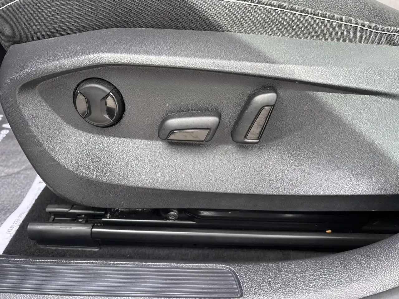 Volkswagen Taos снимка Volkswagen Taos
