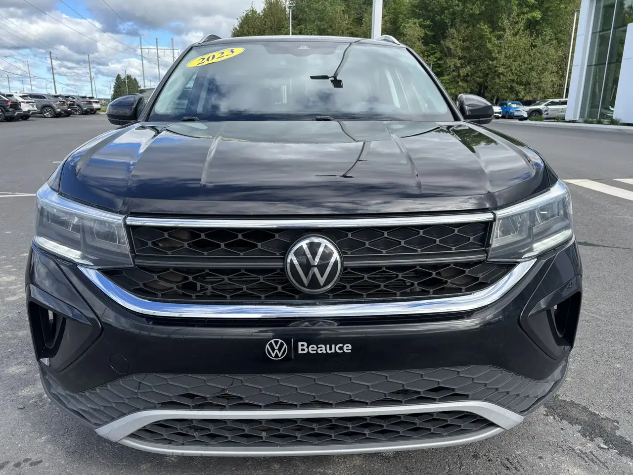 Volkswagen Taos снимка Volkswagen Taos