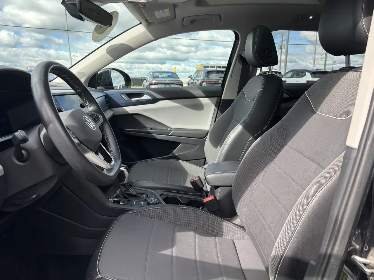 Volkswagen Taos снимка Volkswagen Taos