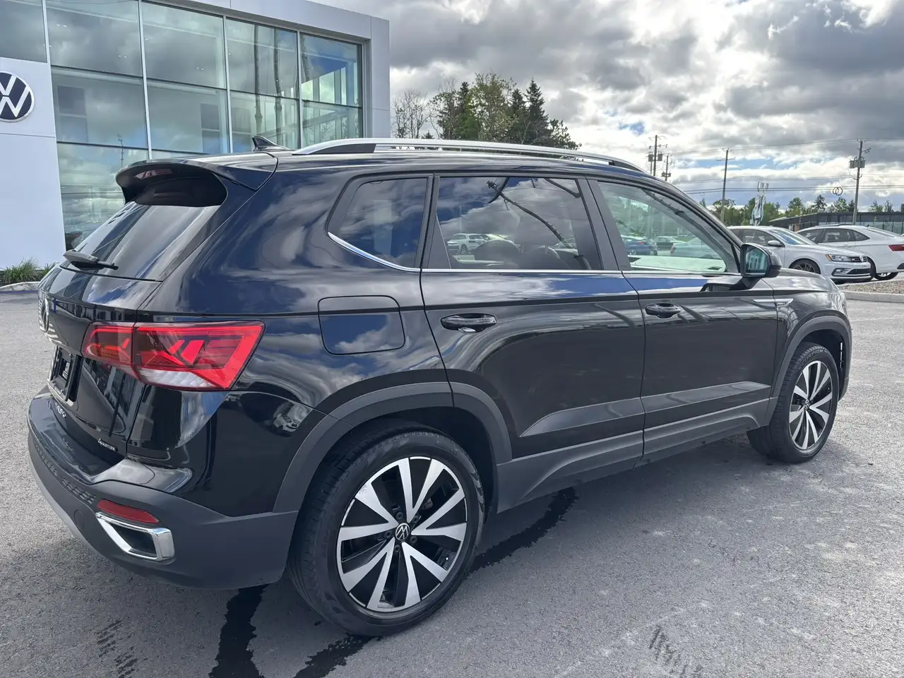 Volkswagen Taos снимка Volkswagen Taos