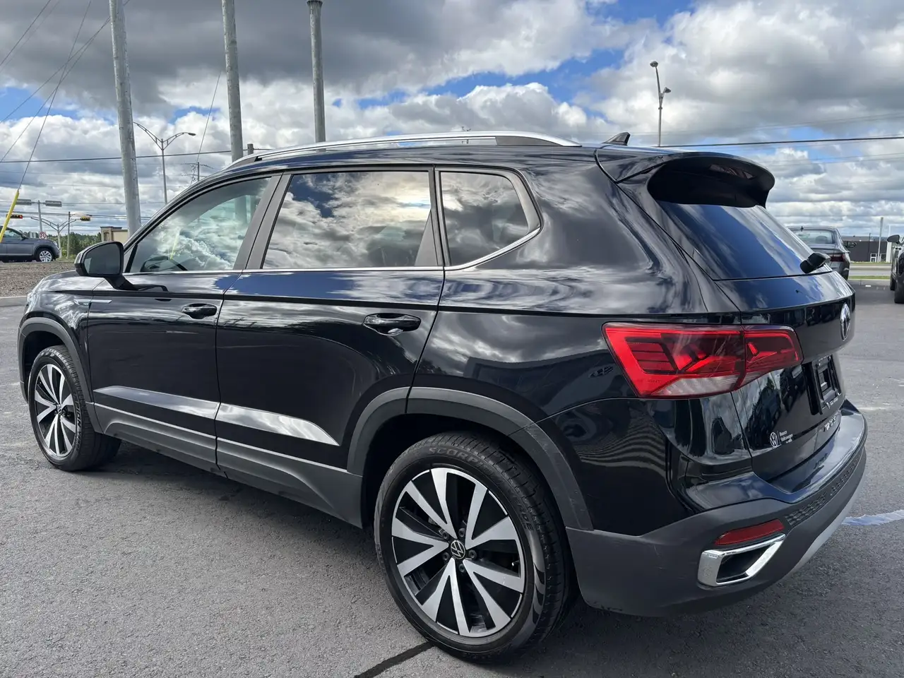 Volkswagen Taos снимка Volkswagen Taos