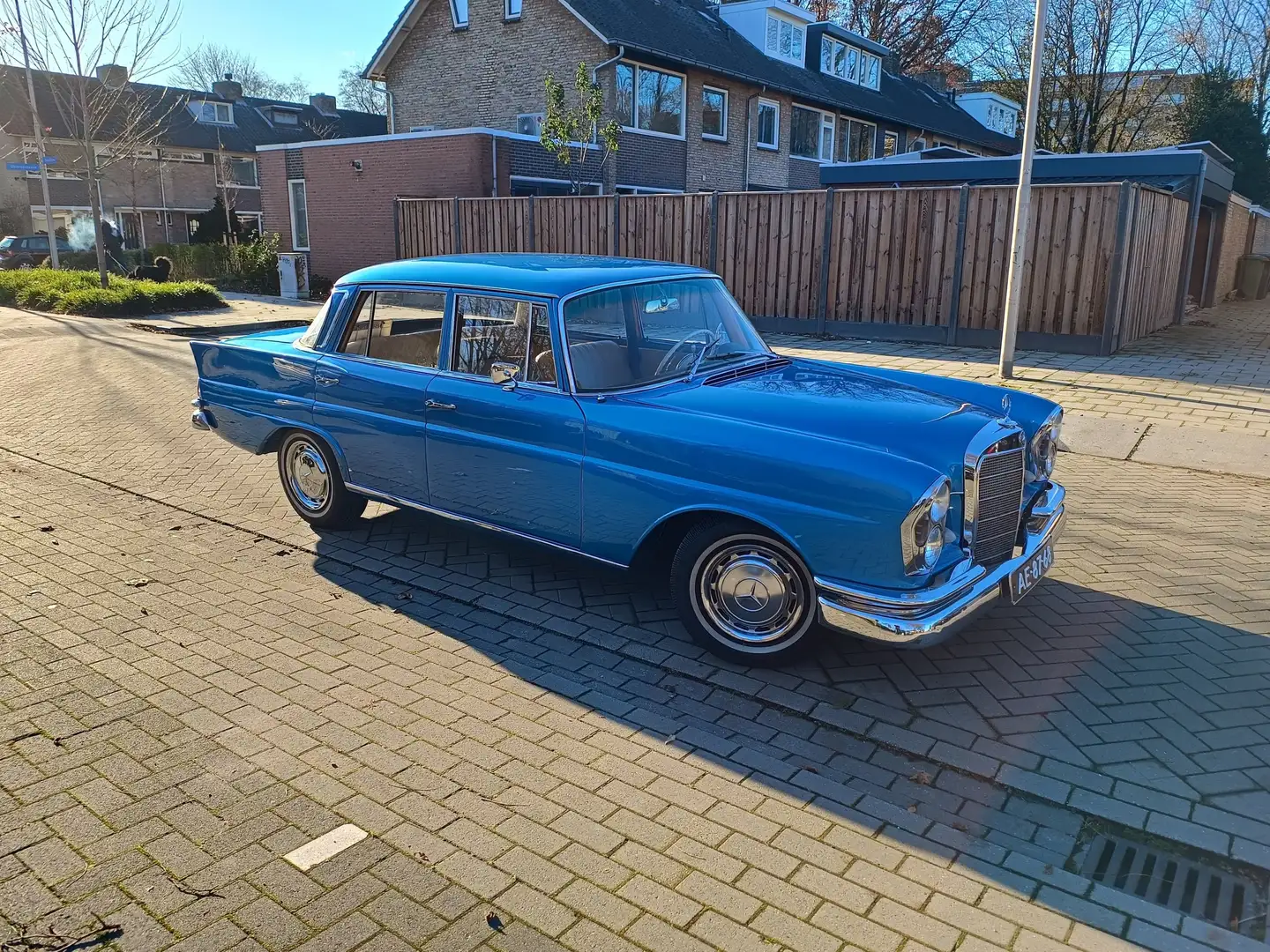 Mercedes-Benz 220 220 SE Automatic Синий - 1