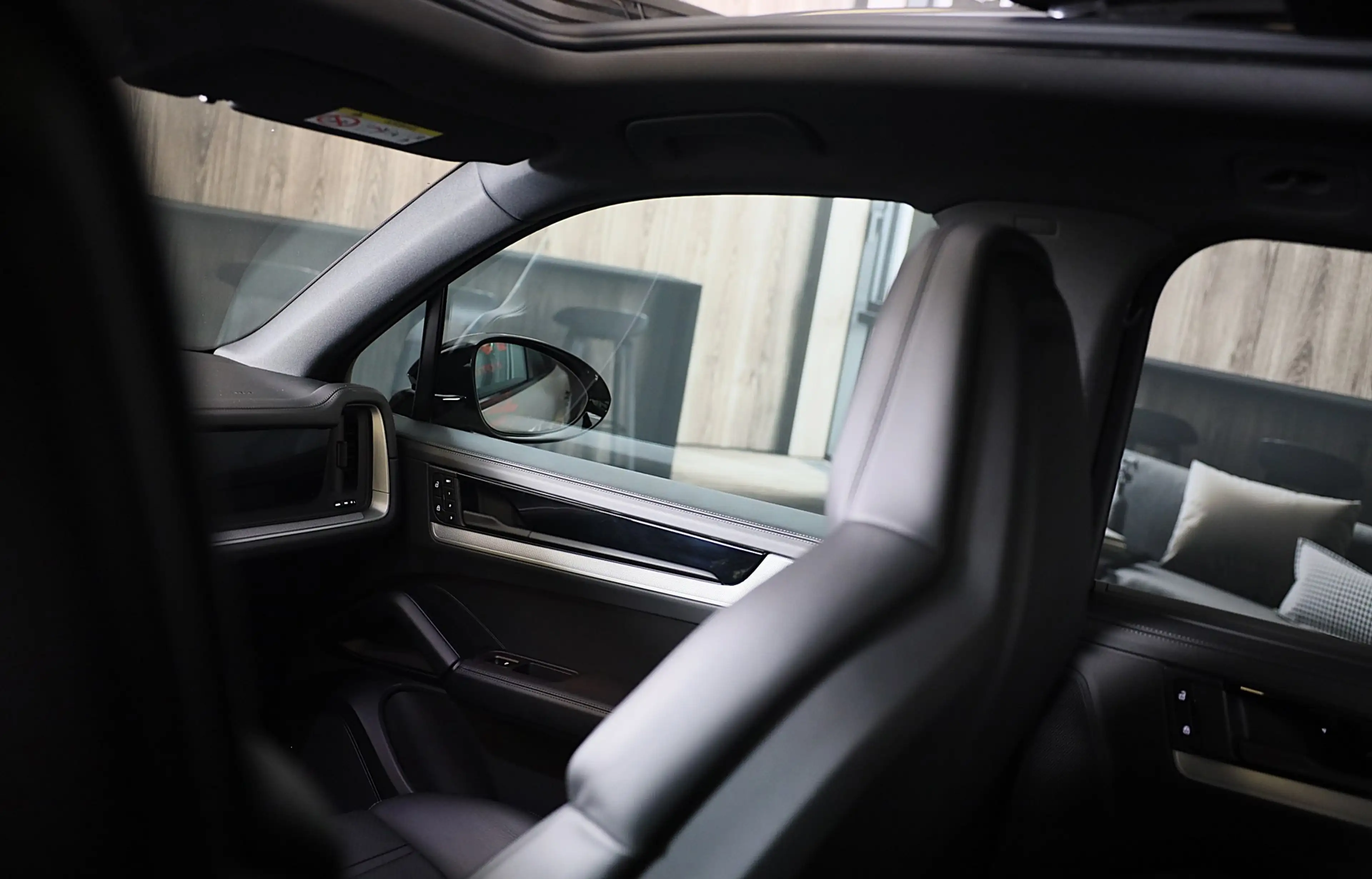 Porsche Cayenne 3.0 S E-Hybrid / 520 Pk / Head Up / 360 Camera / A — photo 26