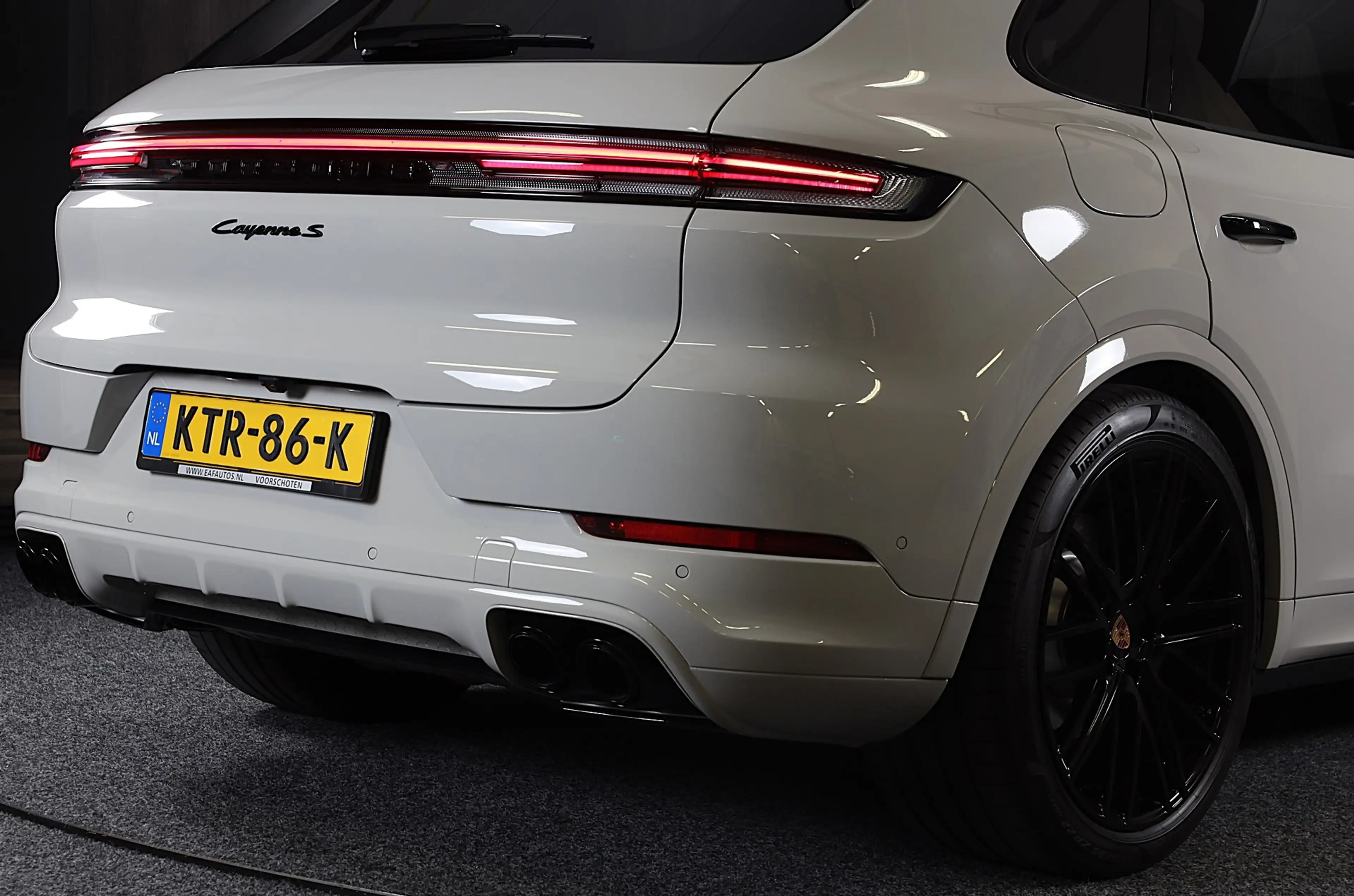 Porsche Cayenne 3.0 S E-Hybrid / 520 Pk / Head Up / 360 Camera / A — photo 43