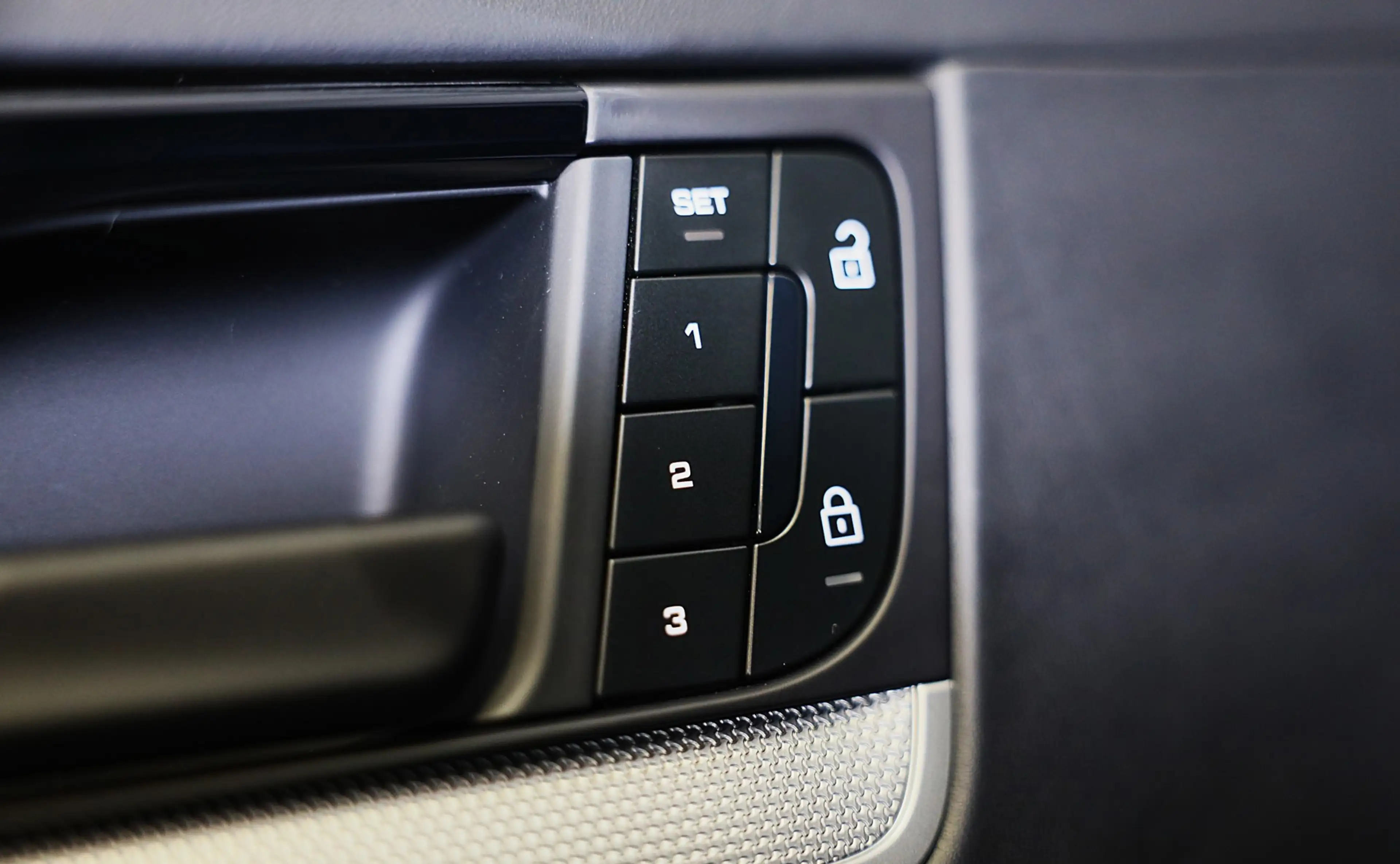 Porsche Cayenne 3.0 S E-Hybrid / 520 Pk / Head Up / 360 Camera / A — photo 16