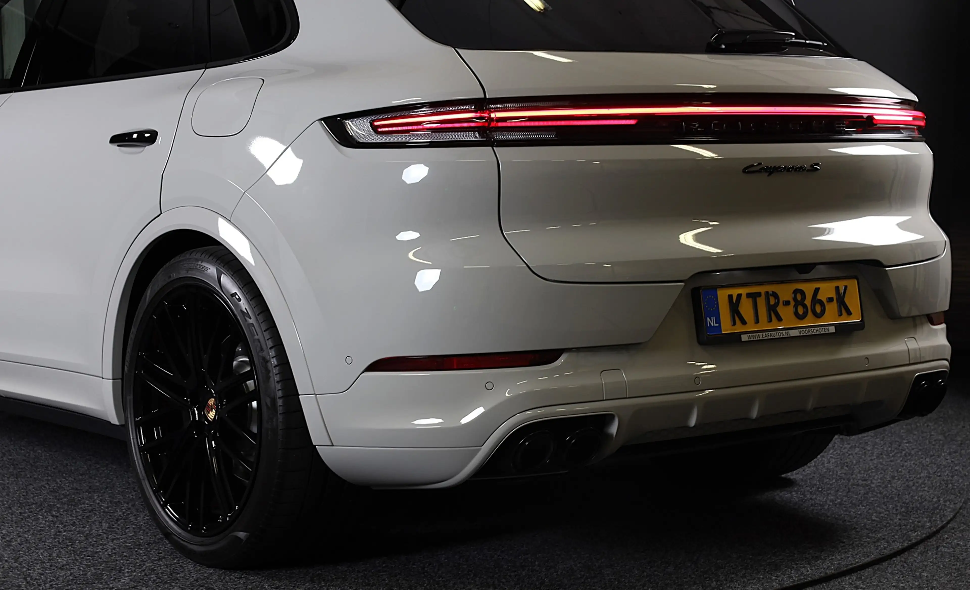 Porsche Cayenne 3.0 S E-Hybrid / 520 Pk / Head Up / 360 Camera / A — photo 45