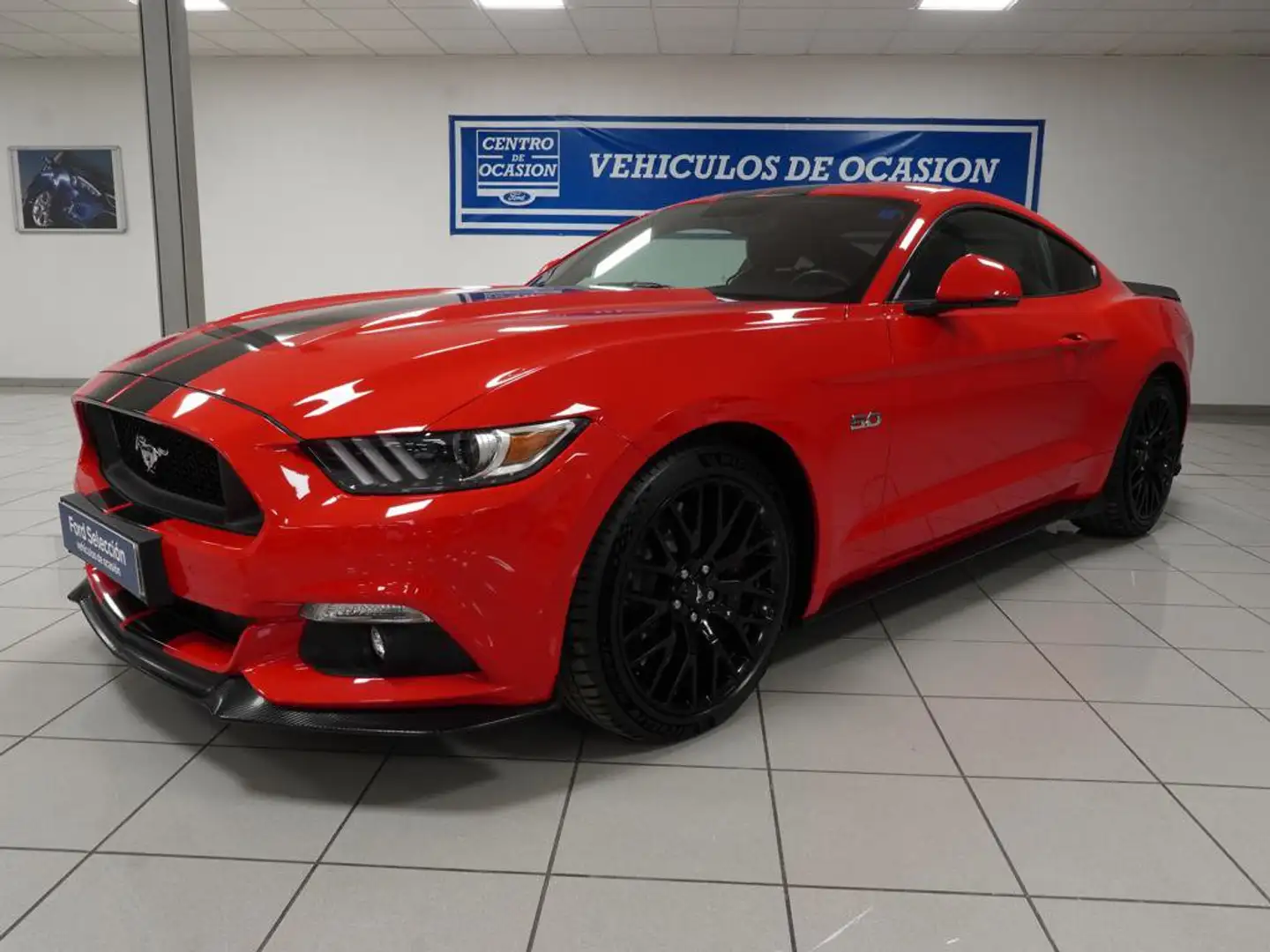 Ford Mustang Fastback 5.0 Ti-VCT GT Aut. Rood - 1
