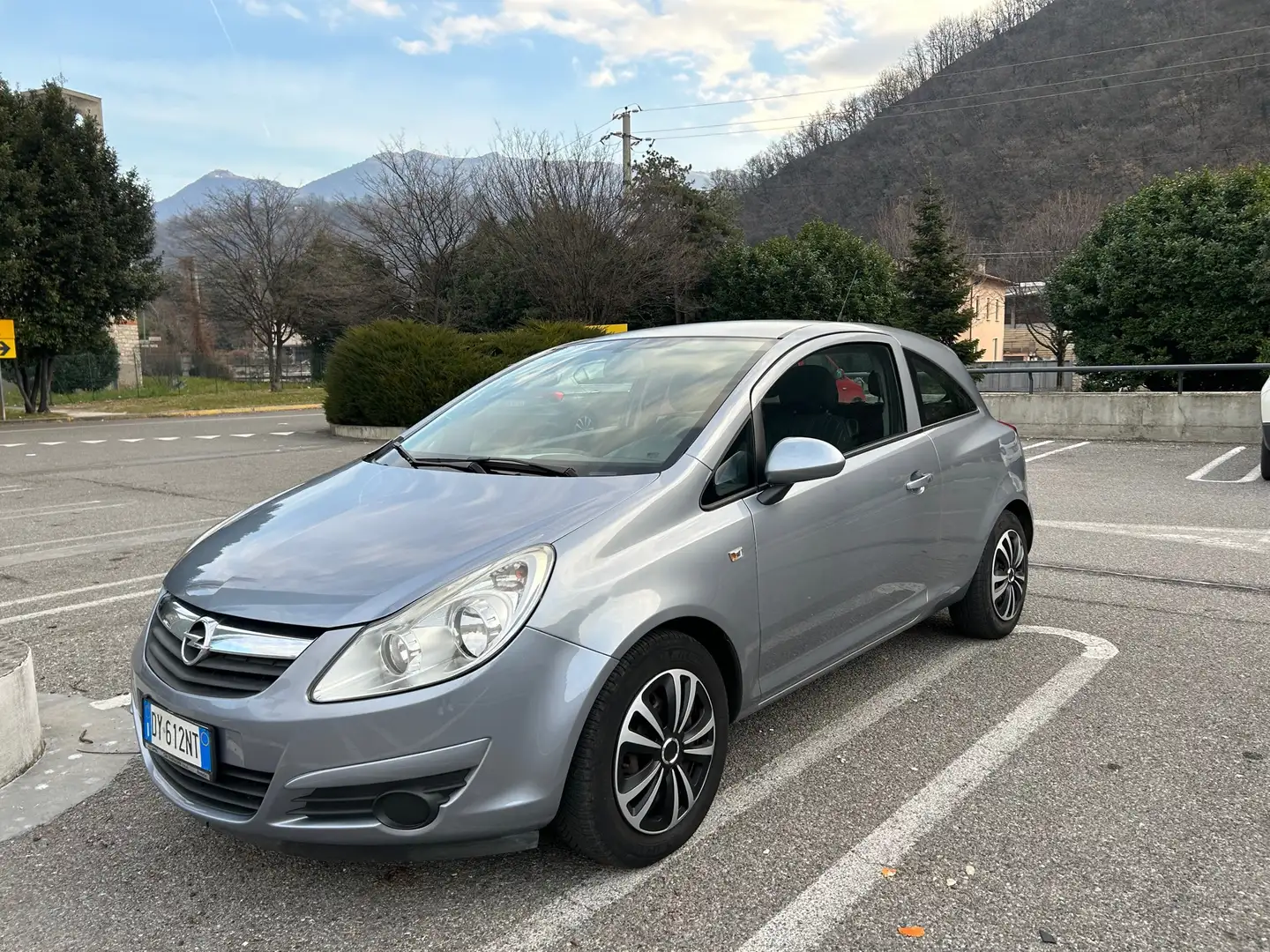 Opel Corsa 3p 1.2 Club Gpl-tech Gris - 2