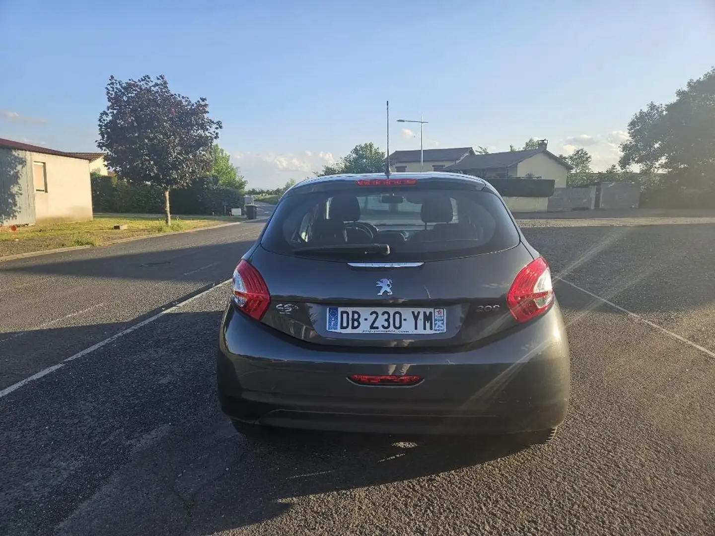 Peugeot 208 208 AFFAIRE 1.0 VTI 68 BVM5 CONFORT Noir - 1