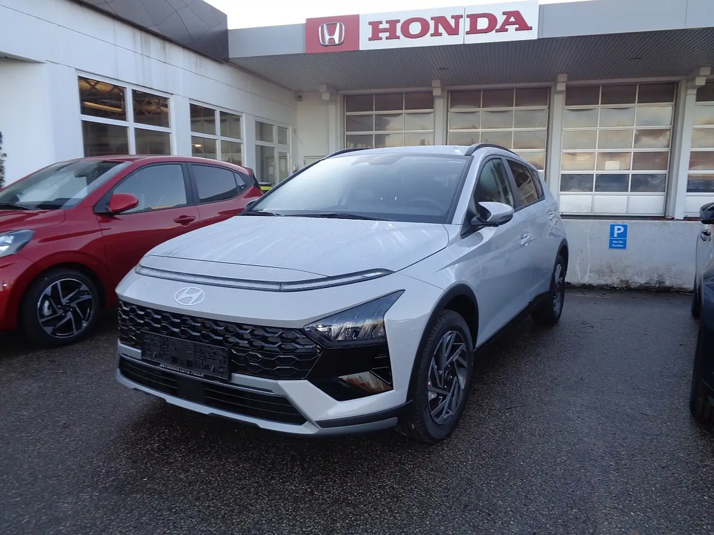 Hyundai BAYON Bayon 1,2 MPI GO PLUS mit PP4 Grau - 1