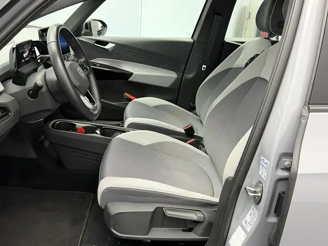 Volkswagen ID.3 view 13