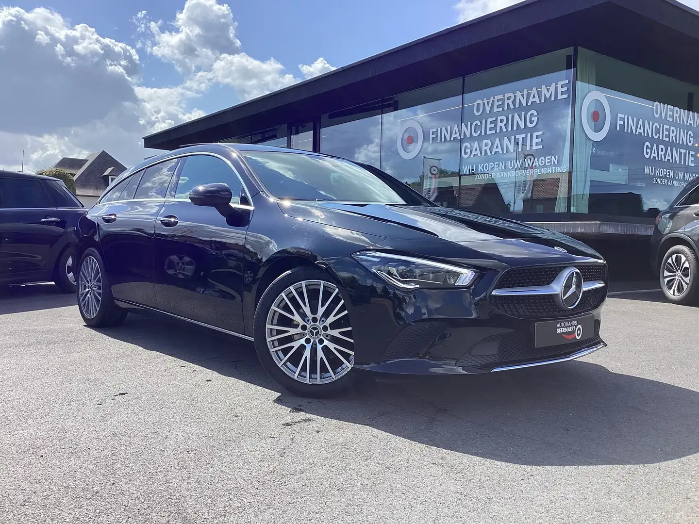 Mercedes-Benz CLA 180 1steEig/63000km/Panodak/Leder/Carplay/Cam&Pdc/Alu Noir - 1