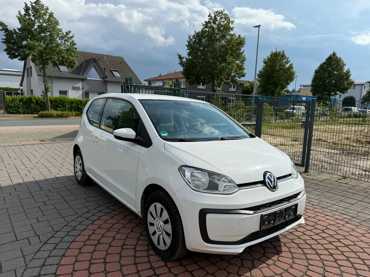 Volkswagen up! move BMT/Start-Stopp KLIMA+2.HAND+EURO6 Weiß - 2