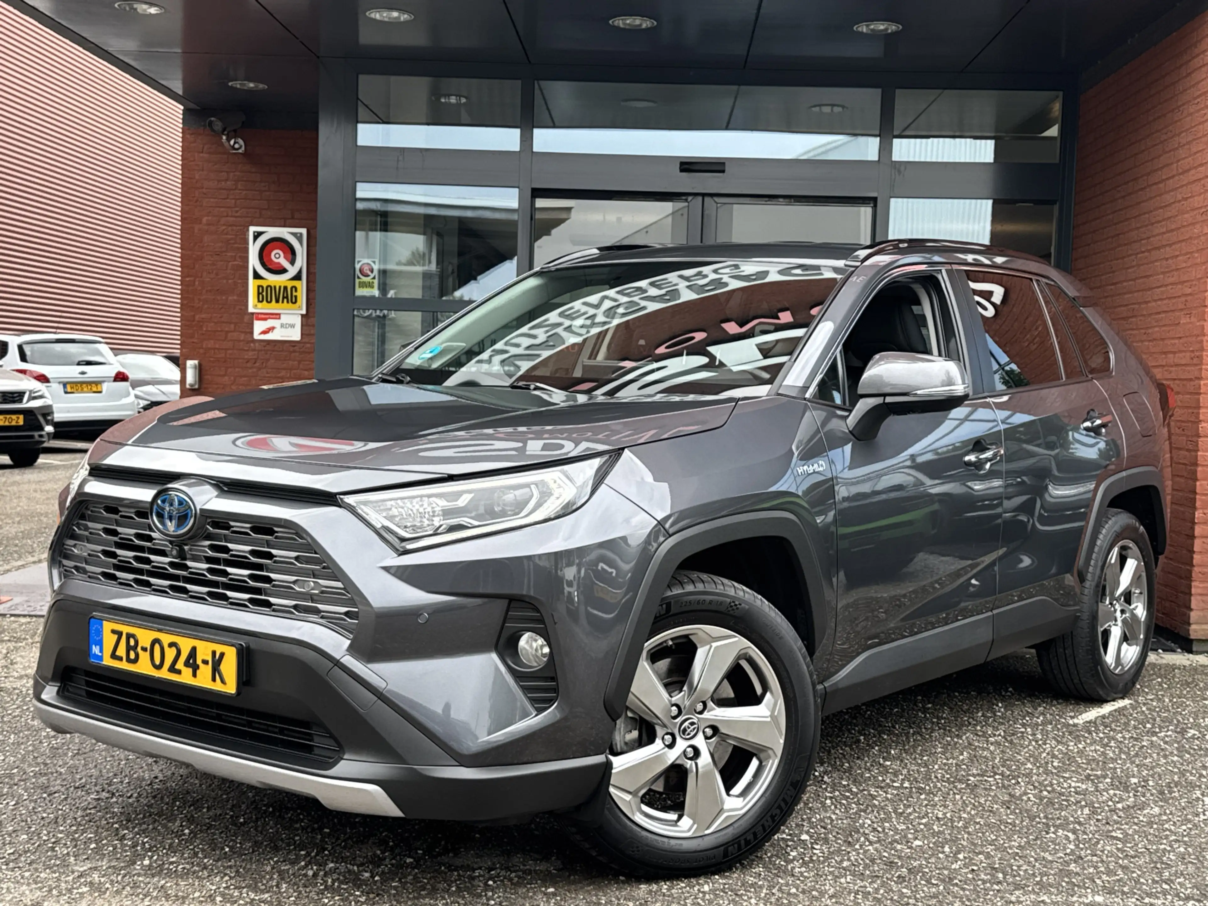 Toyota RAV 4 2.5 Hybrid AWD Executive // MEMORY SEATS // JBL PR — photo 2