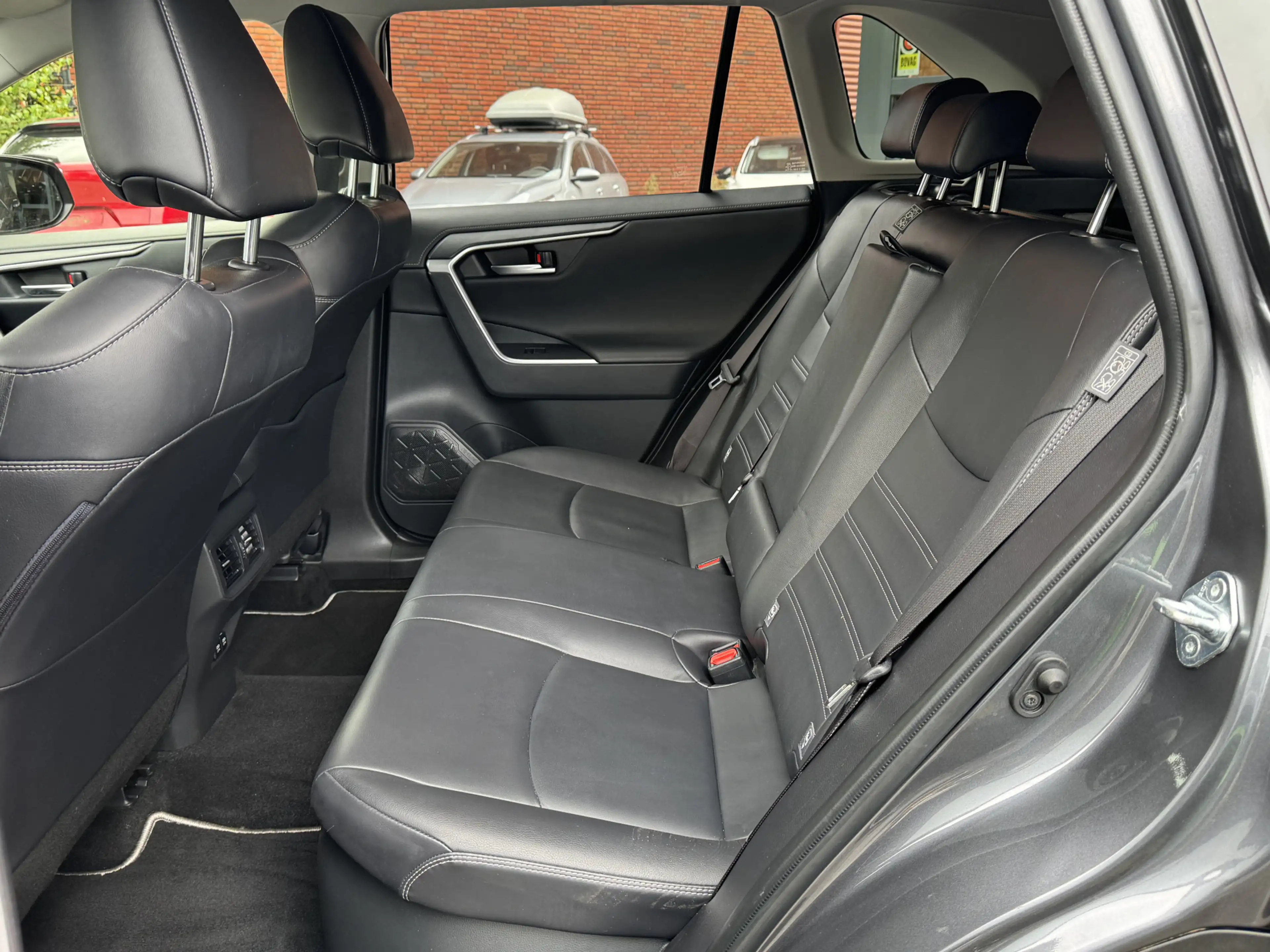 Toyota RAV 4 2.5 Hybrid AWD Executive // MEMORY SEATS // JBL PR — photo 15