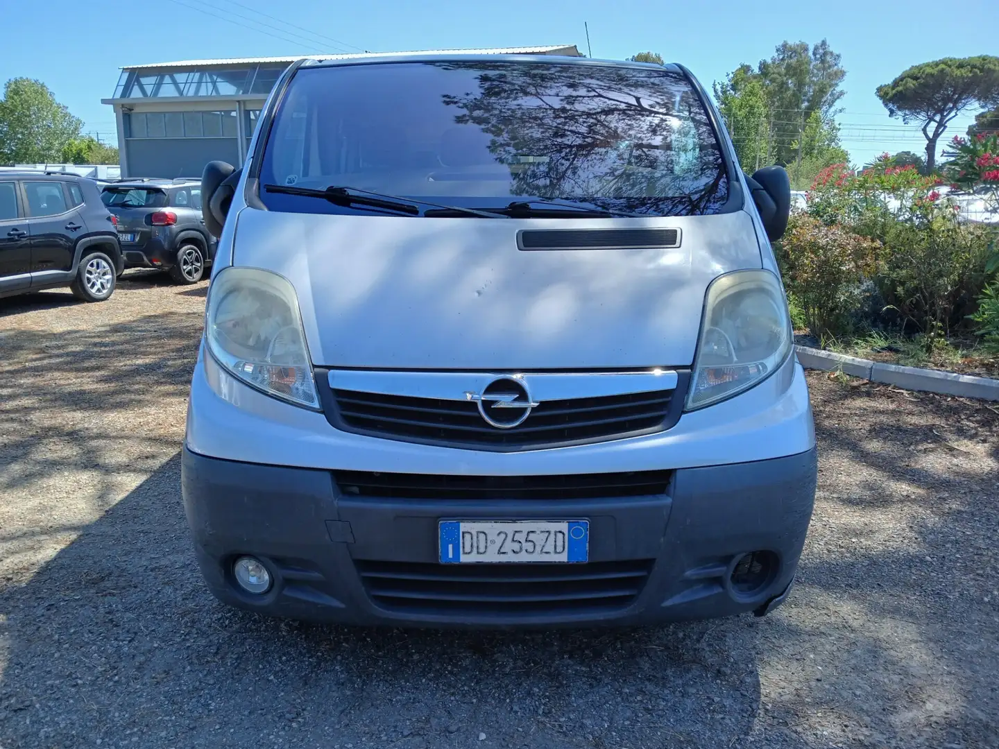 Opel Vivaro Vivaro 29 2.5 CDTI PL-TN Combi Semivetrato Fap M1 Silber - 2