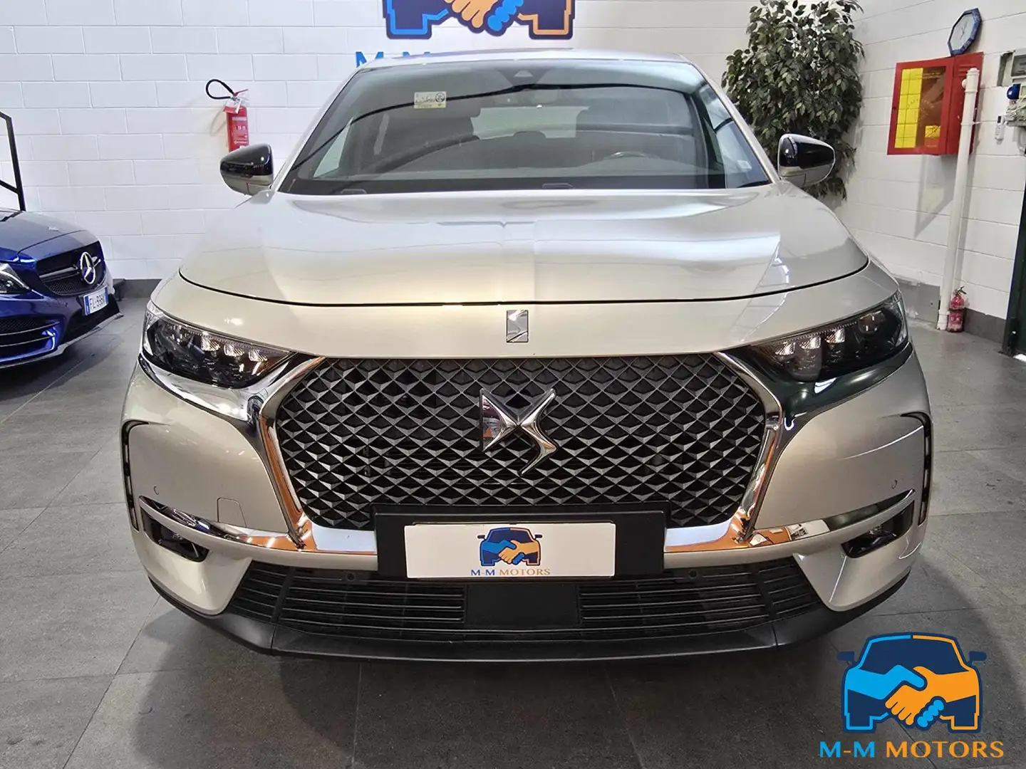 DS Automobiles DS 7 Crossback BlueHDi 130 aut. Performance Line Beige - 2