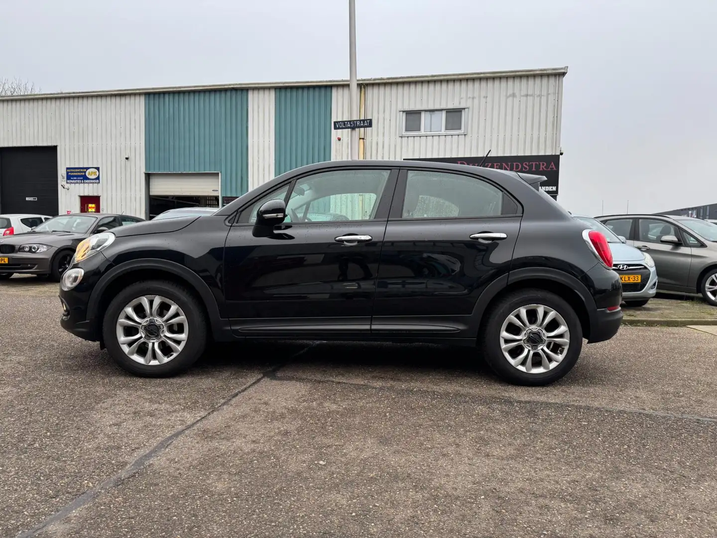 Fiat 500X 1.4 Turbo MultiAir PopStar Zwart - 2