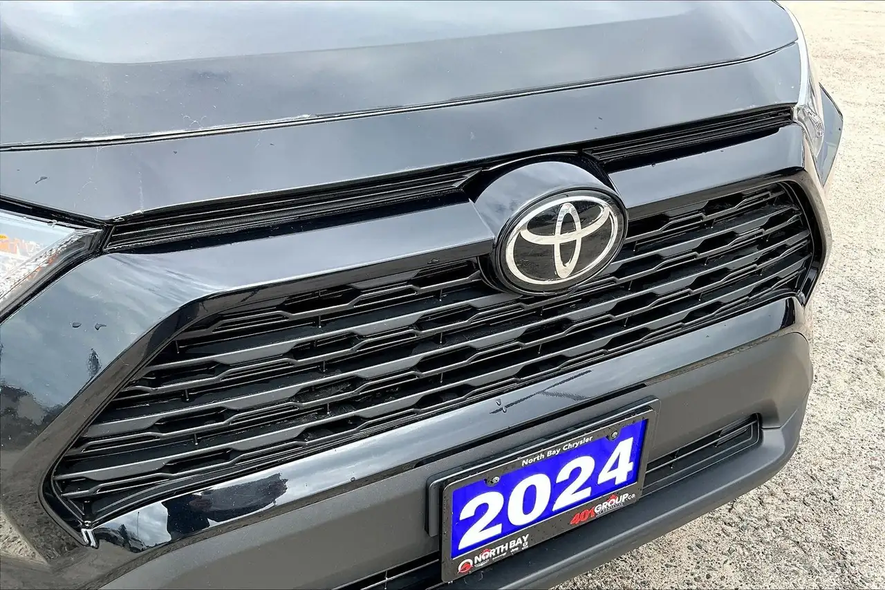 Toyota RAV 4 снимка Toyota RAV 4