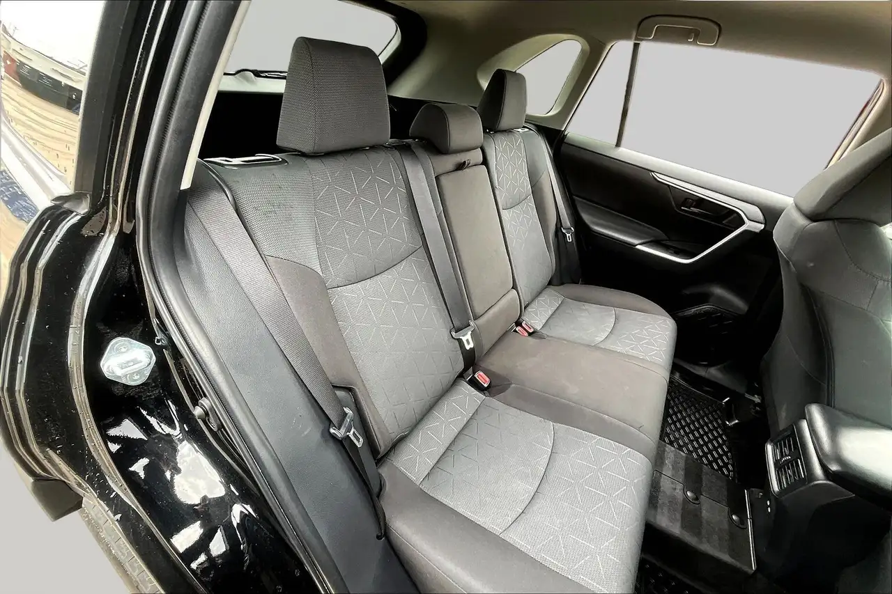 Toyota RAV 4 снимка Toyota RAV 4