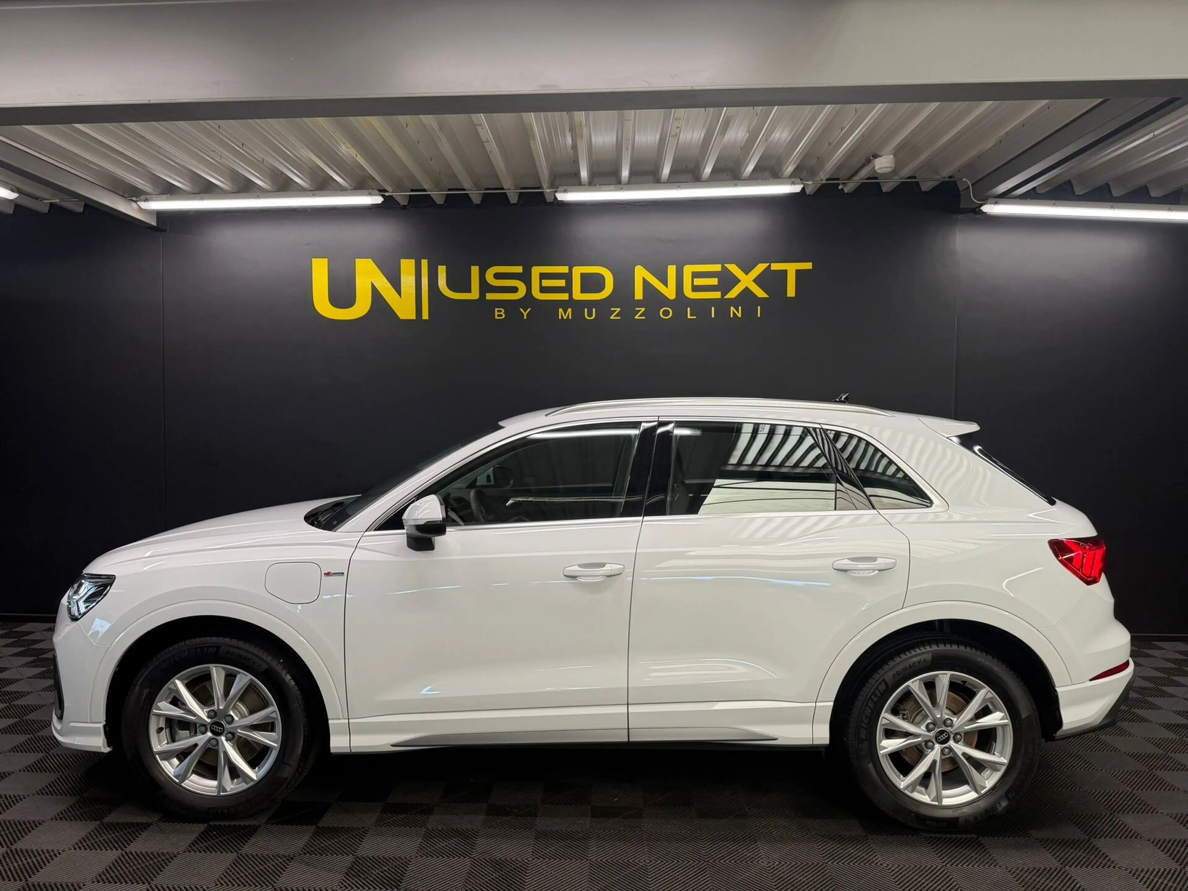 Audi Q3 Q3 S line 1.4 45 TFSI 245CH — photo 5