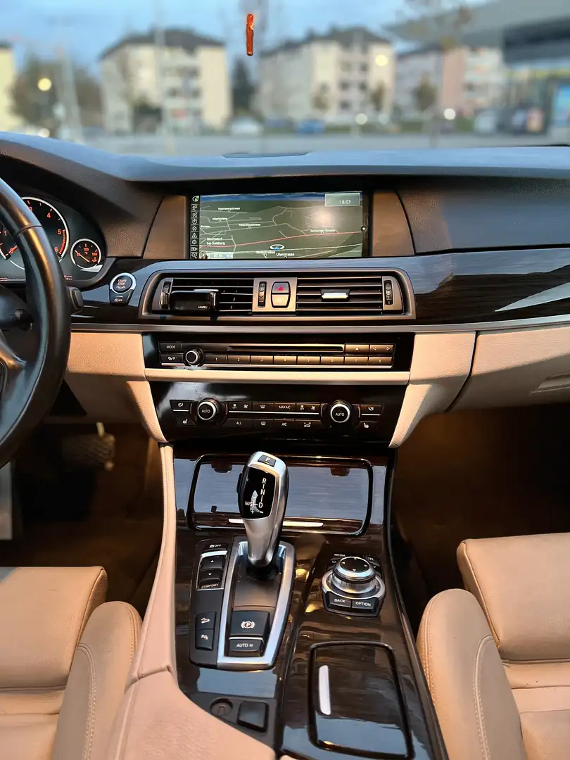 BMW 530 530d xDrive Österreich-Paket Aut. - 1
