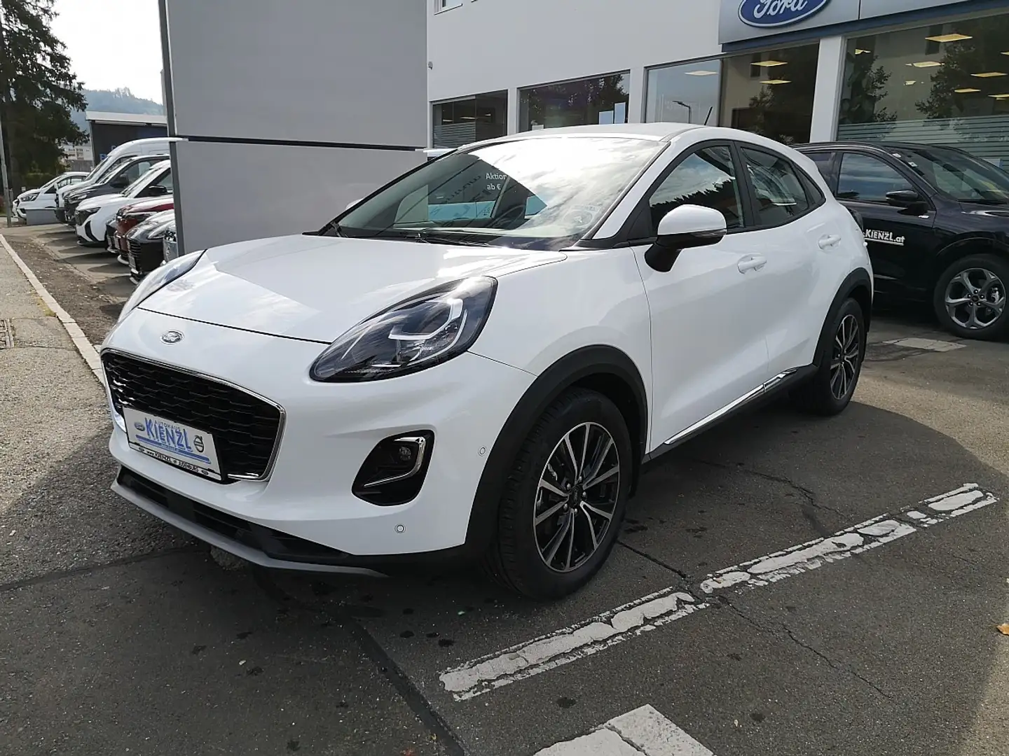 Ford Puma 1,0 EcoBoost Titanium Weiß - 1