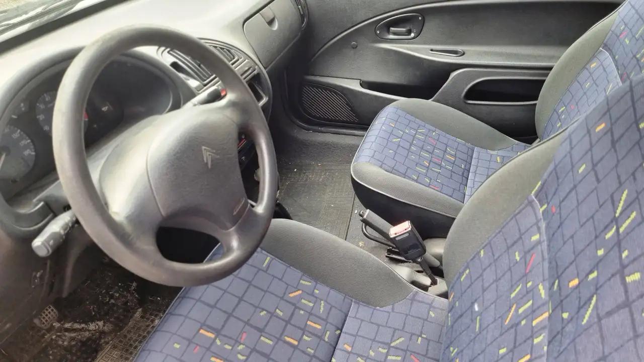 Citroen SAXO 1.1 IDEALE PER TRASFORMAZIONE,MARCIANTE KM 210.000, foto 5