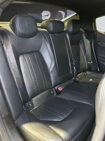 Maserati Ghibli view 13