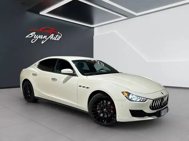 Maserati Ghibli view 2