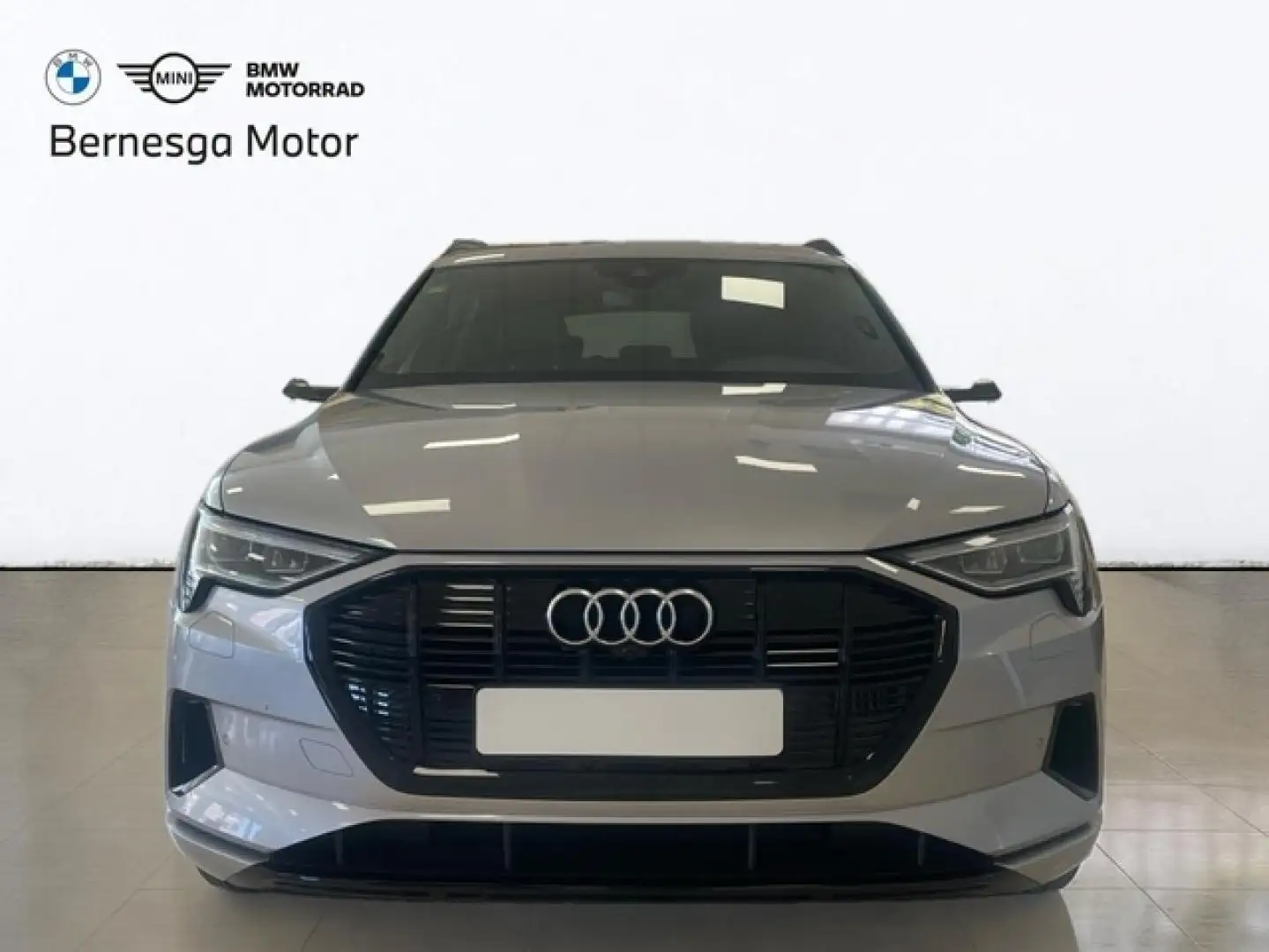 Audi e-tron Sportback 55 quattro Stříbrná - 2