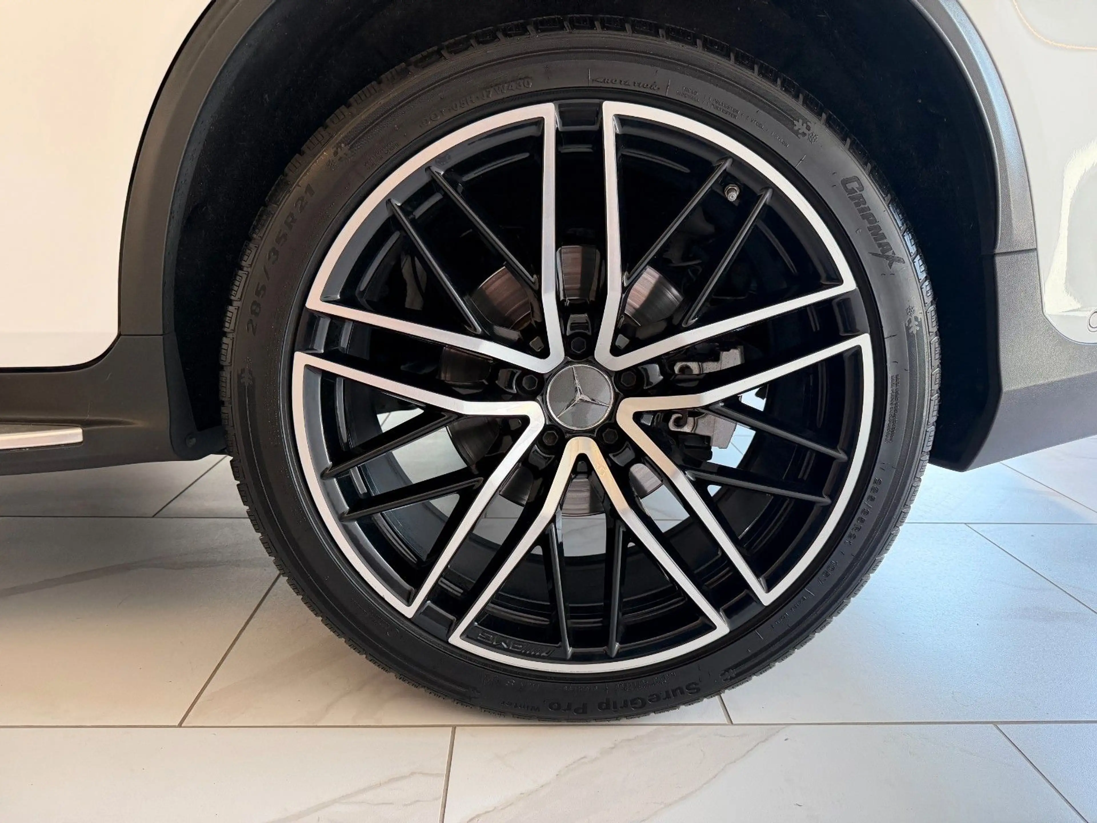 Mercedes-Benz GLC 43 AMG GLC 43|AMG|4Matic|Distr+|360°|KEYGO|Night|AIR| — photo 12