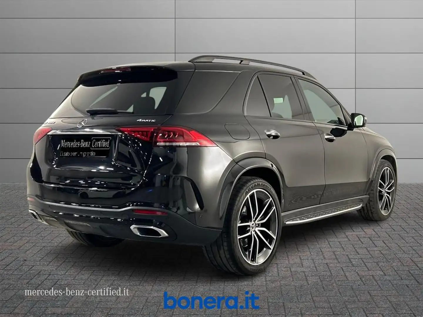 Mercedes-Benz GLE 400 d Premium Plus 4matic auto Černá - 2