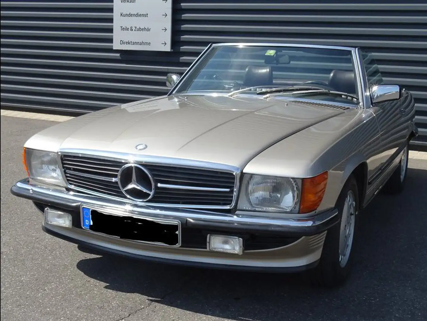 Mercedes-Benz SL 300 r107 Stříbrná - 2