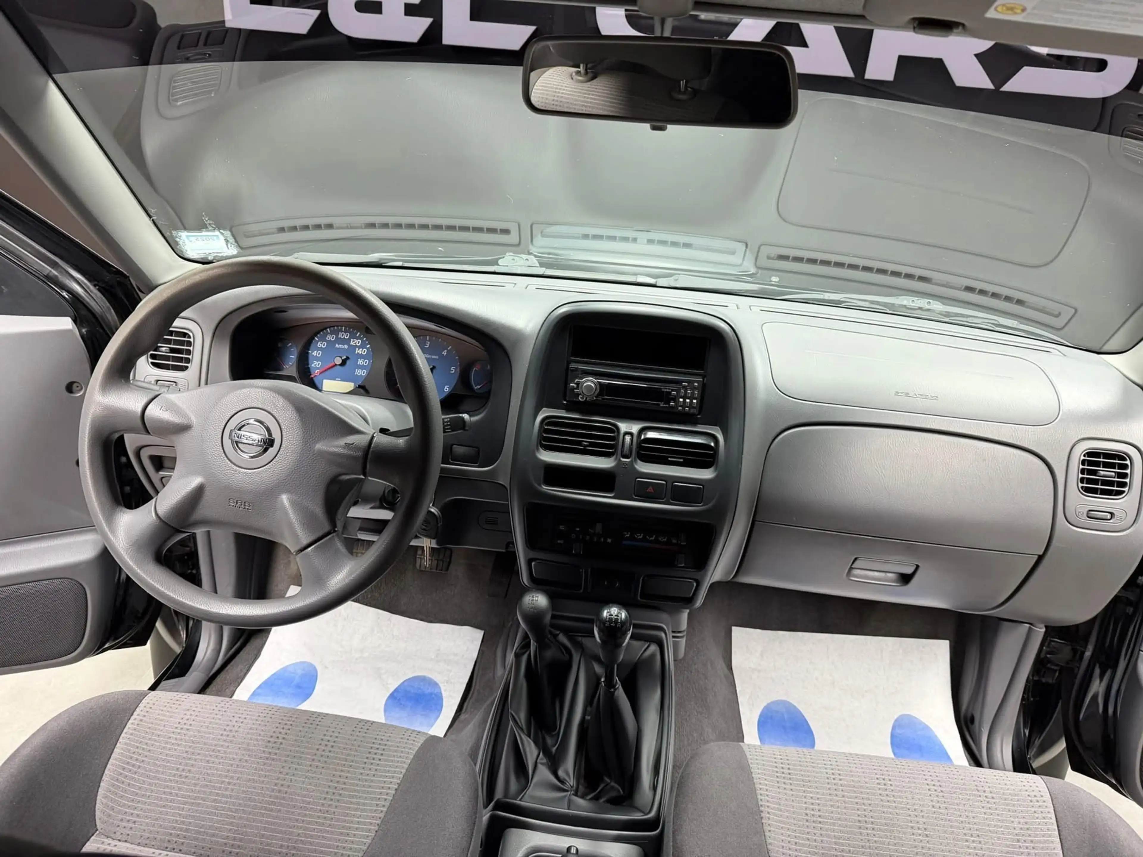 Nissan NP300 Pick-Up 2.5 D XE 4x4 **Réservé** — photo 12
