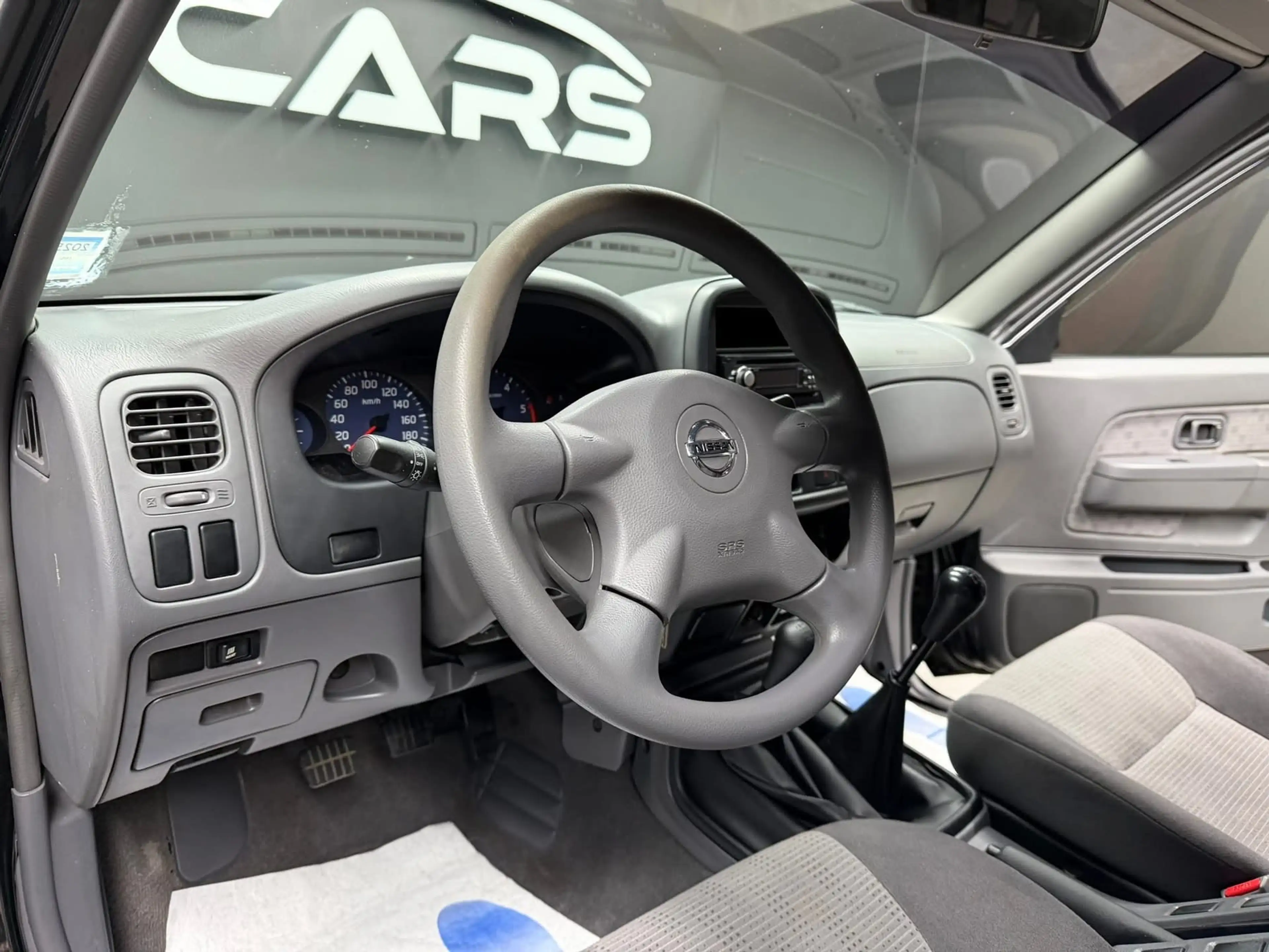 Nissan NP300 Pick-Up 2.5 D XE 4x4 **Réservé** — photo 9