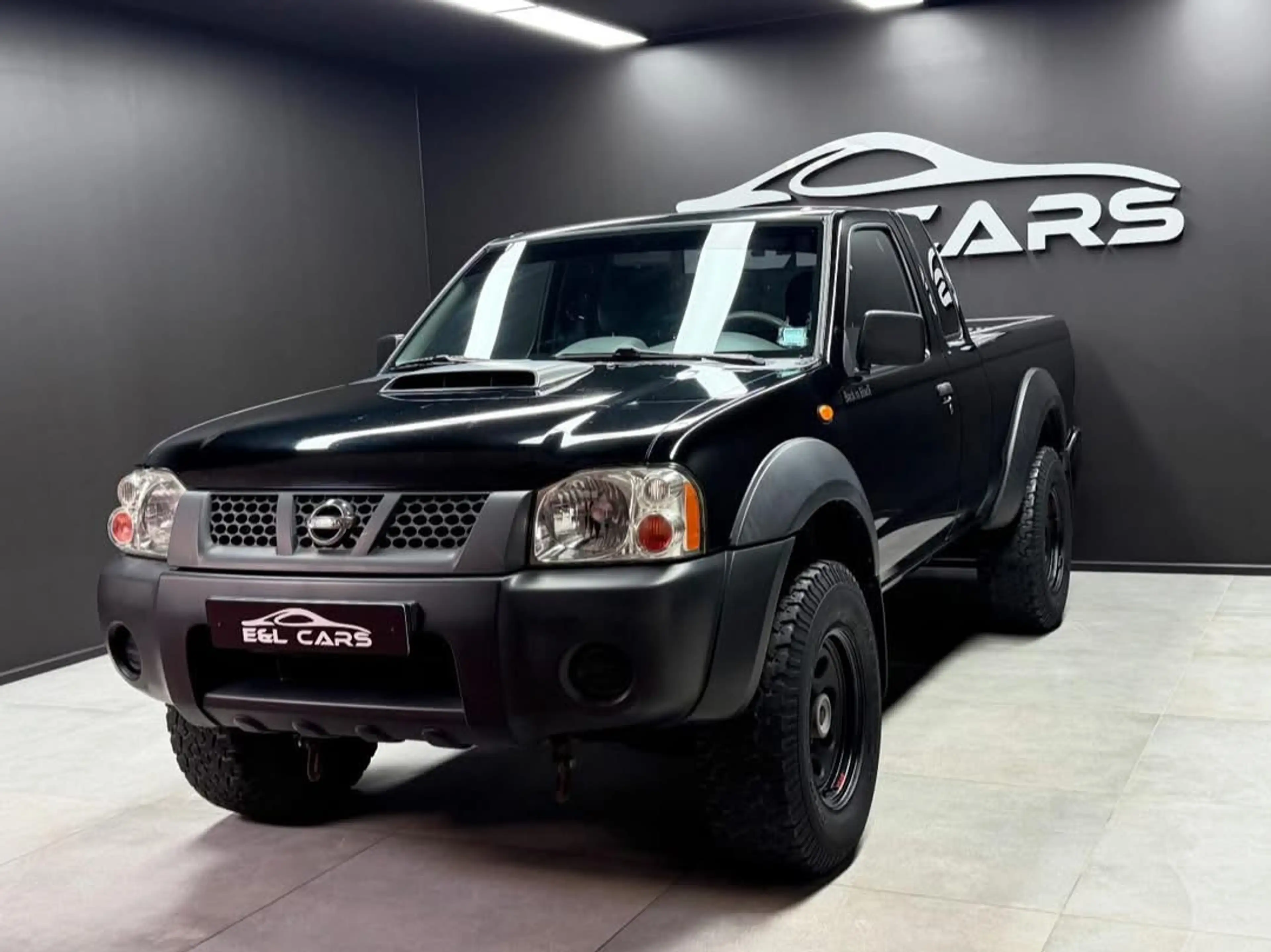 Nissan NP300 Pick-Up 2.5 D XE 4x4 **Réservé**