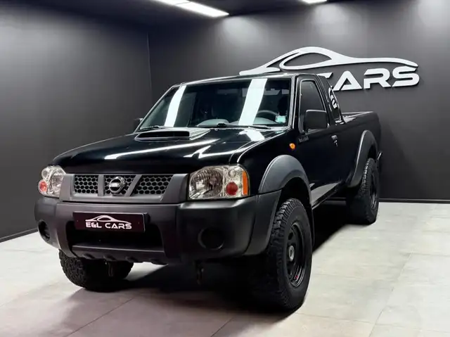 Nissan NP300 Pick-Up 2.5 D XE 4x4 **Réservé**