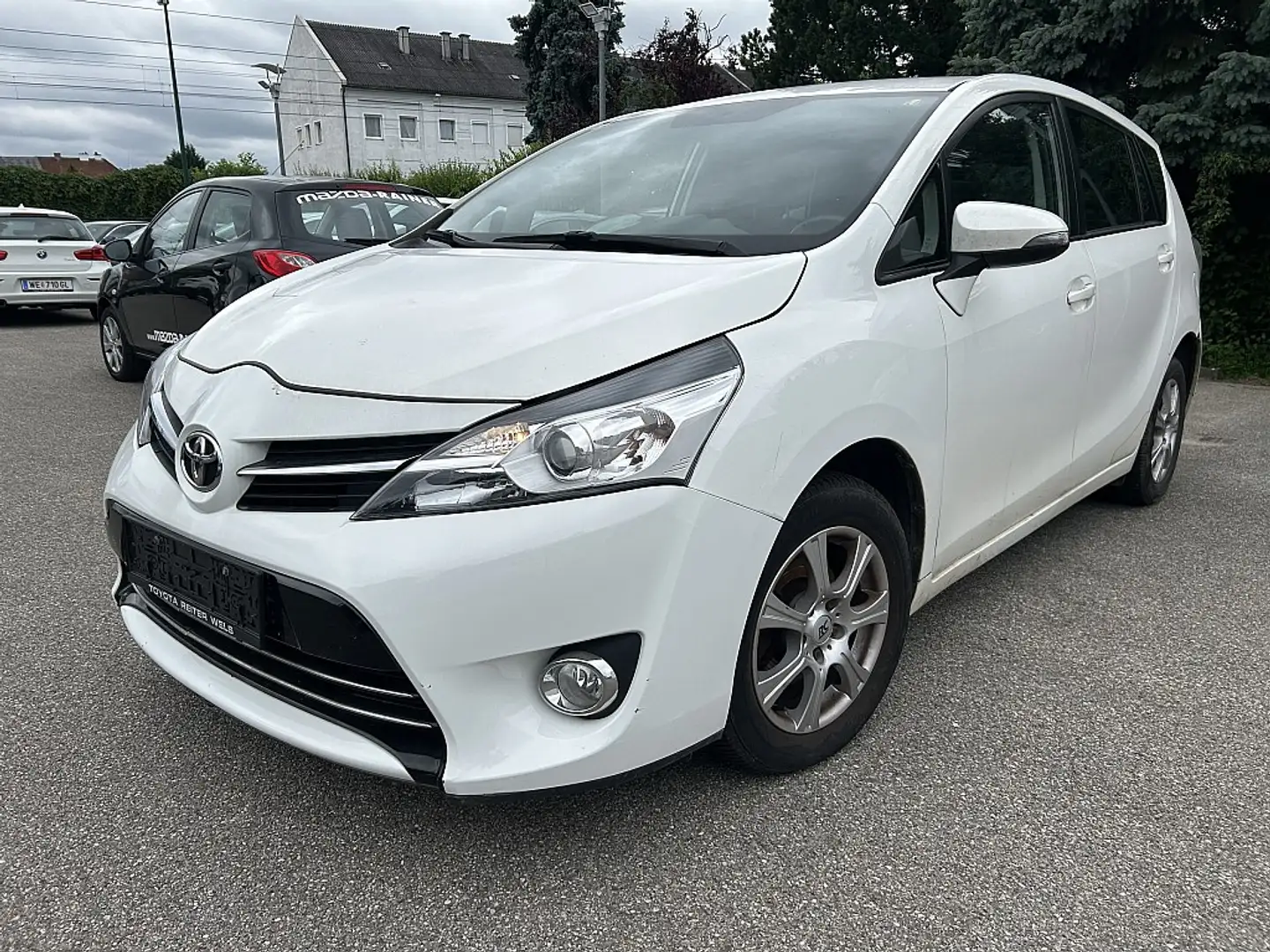 Toyota Verso 1,6 Valvematic Active Blanc - 1