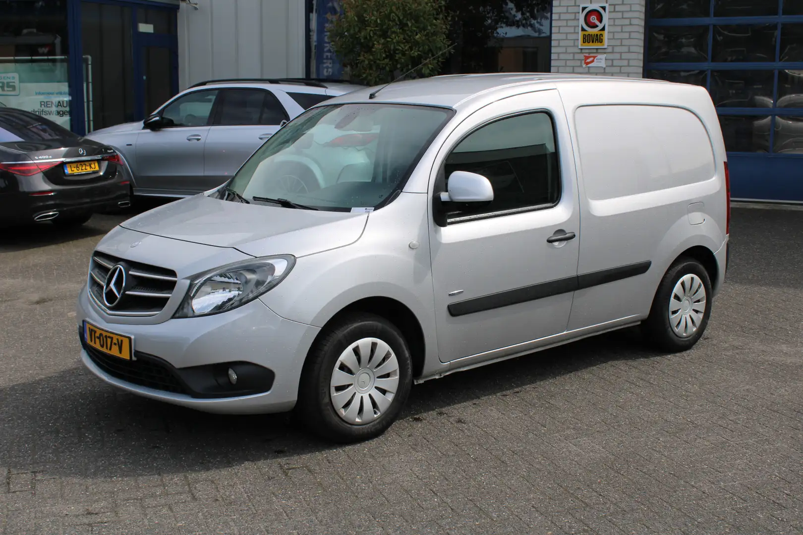 Mercedes-Benz Citan 109 CDI L2 Airco, Cruise control, Trekhaak Zilver - 1